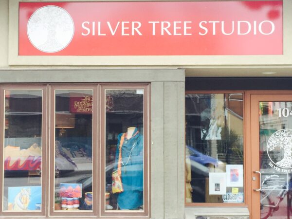 Photo Silver Tree Studio Canmore Outside Store 24 April 2016