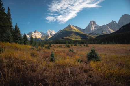 Lower Prices, Fewer Crowds, Same Great Experience, this Off-Season at Mount Engadine Lodge!