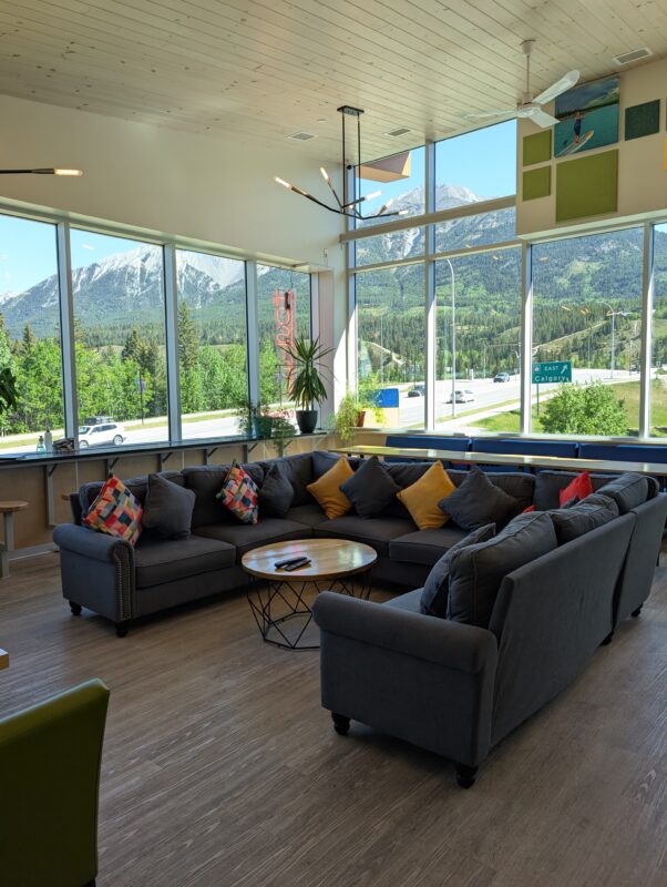 Canmore Downtown hostel big views and couch