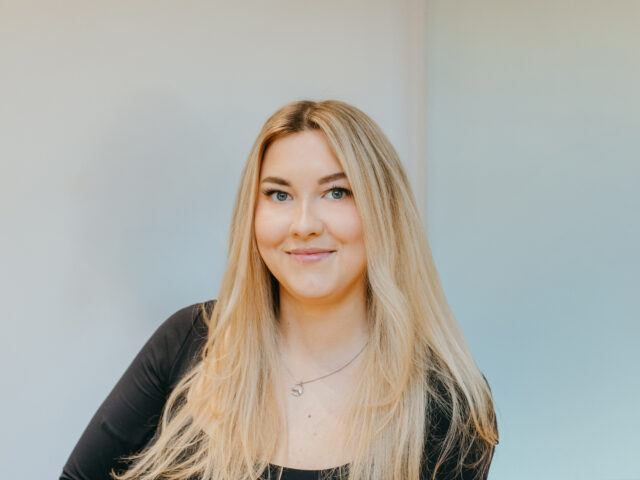 Hillary Co Stylist Shae Brown 1