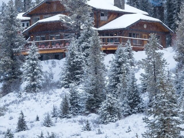 Mount Engadine Lodge Winter: Photo by Herry Himanshu