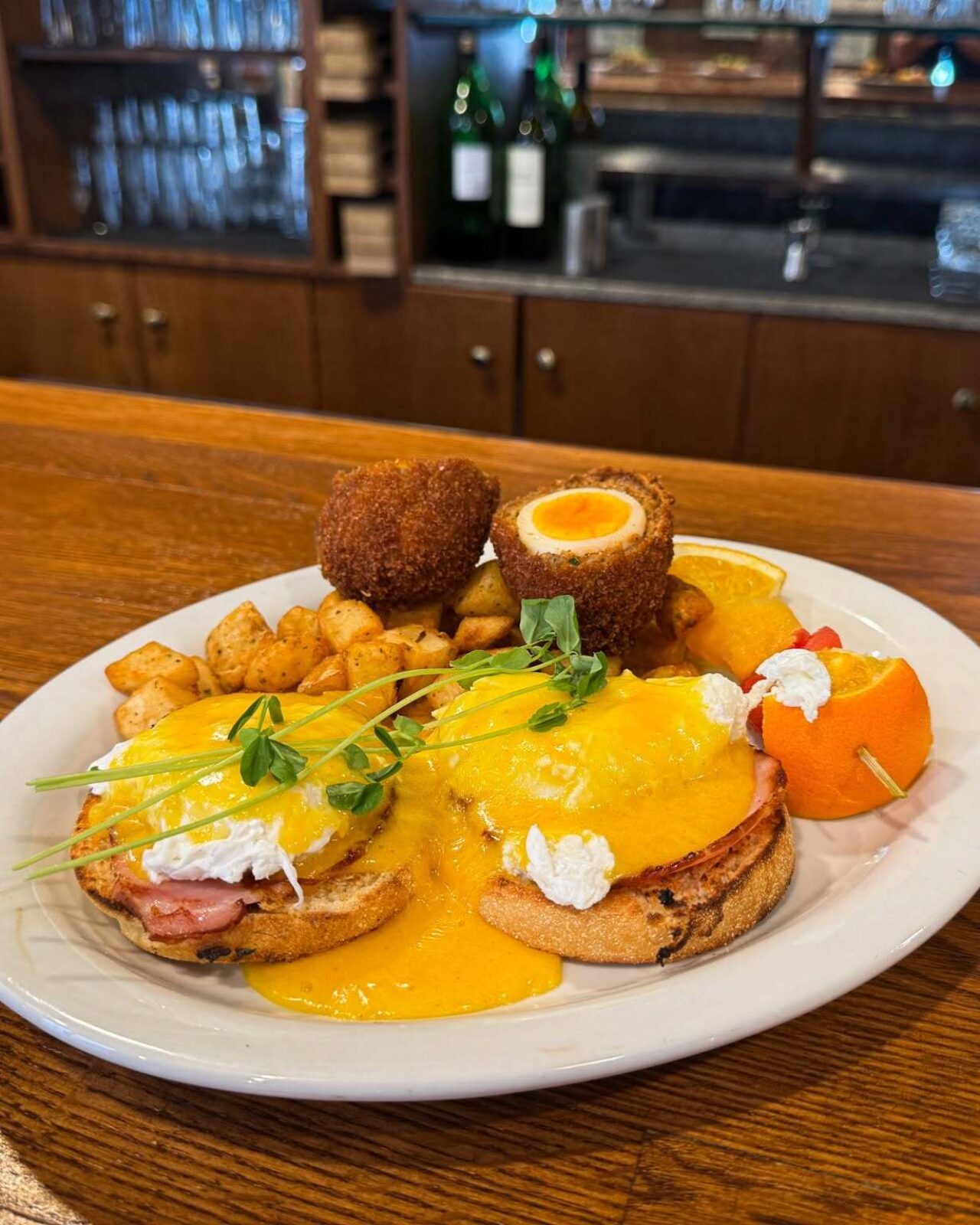 Georgetown Eggs Benedict