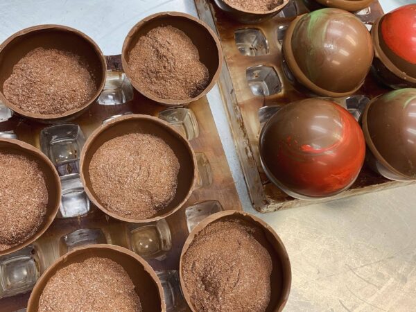 Le Chocolatier hot chocolate bombs